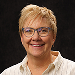 Carolyn Scheil headshot